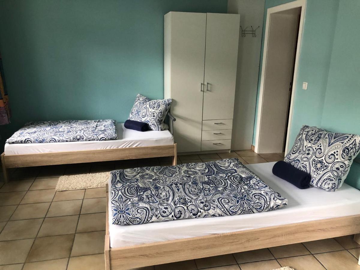 Gaestezimmer Siminciuc Hotel Аахен Екстериор снимка