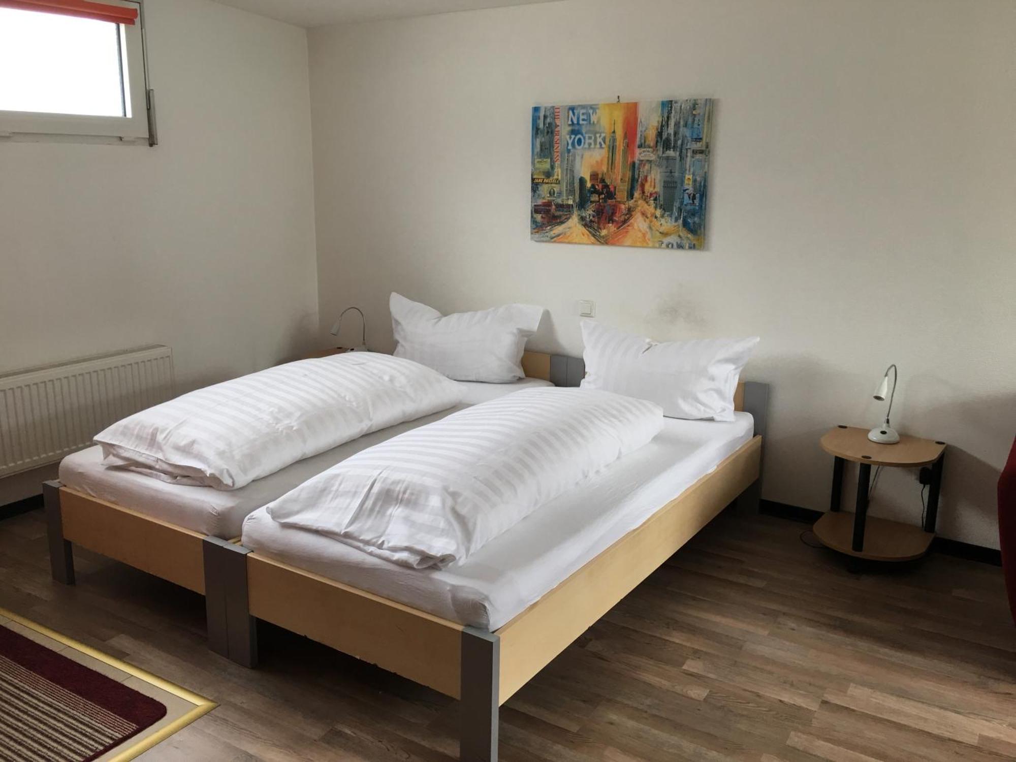 Gaestezimmer Siminciuc Hotel Аахен Екстериор снимка